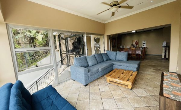 Stay in Self-Catering Accommodation Near Hartbeespoort Dam - Image 4