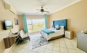 A 1-Night Self-Catering Stay at a Guesthouse in Hartbeespoort