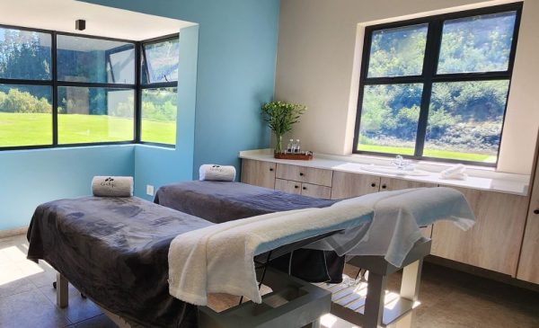 Exclusive deal for a 1-night stay for 2 with a couple's massage at the Houw Hoek Hotel