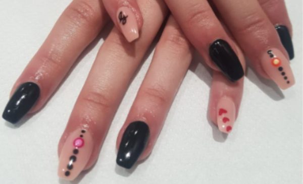 Treat yourself to a stylish gel combo in Alberton