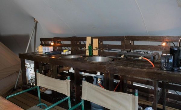 1-night weekend glamping experience for up to 6 people in Citrusdal - Image 3