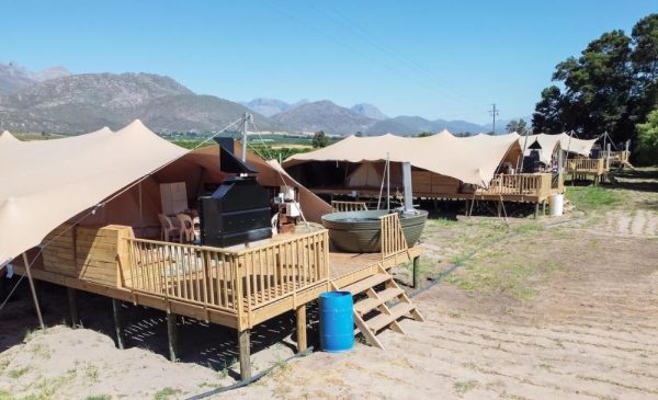 1-night weekend glamping experience for up to 6 people in Citrusdal - Image 4