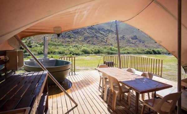 1-night weekend glamping experience for up to 6 people in Citrusdal - Image 6