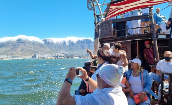 1-Hour Daytime Pirate Ship Cruise For a Family of 4 - Image 2
