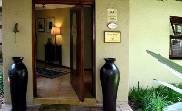 A Luxury Overnight Stay Including Breakfast and a Couple's Massage - Image 6