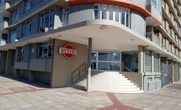 A Midweek Family Stay in a Self-Catering Apartment near uShaka and Addington Beach - Image 12