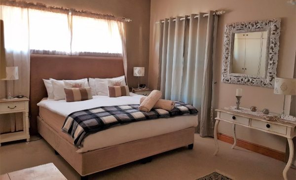 Get Away to the Historic Tulbagh Valley with a 1-Night Stay at a Country Villa - Image 11