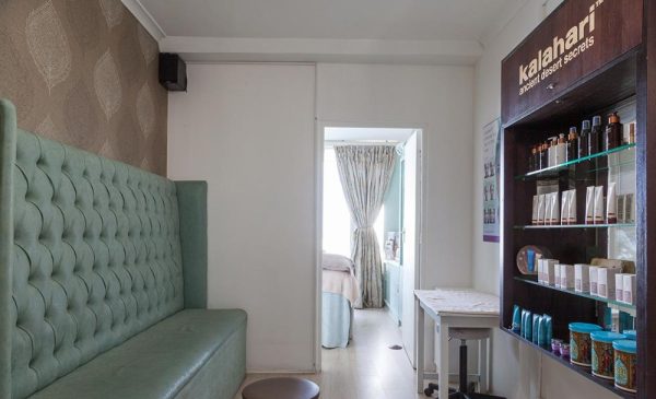 Relax and unwind with this 60-minute back massage and scrub in Bloubergstrand - Image 2