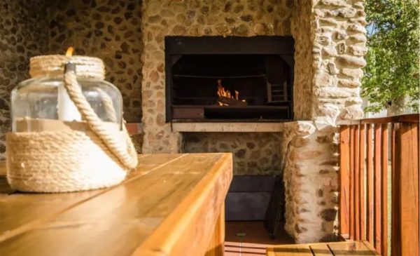 1-night midweek stay for 4 in Tulbagh - Image 2