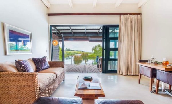 Scenic midweek stay for 2 in Stellenbosch - Image 2