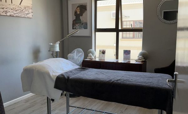 Relax with a cupping massage in Parklands - Image 3