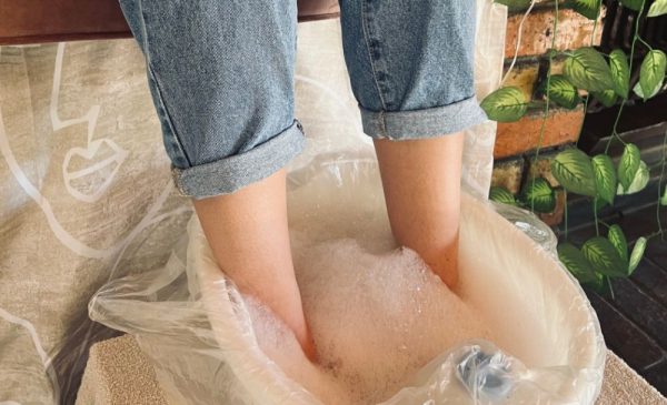 3-hour pamper package with gel mani & gel pedi - Image 4