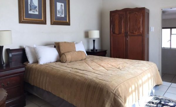 1-night romantic stay and spa package including meal in Centurion - Image 5