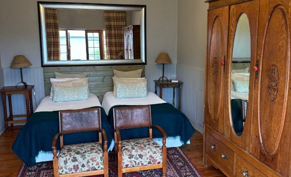 A Charming Bed & Breakfast Stay in Melville - Image 2