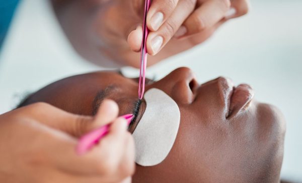 A set of classic lashes in Brackenfell