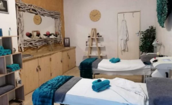 60-minute Hydro Dermabrasion Facial for 1 in Fourways - Image 2
