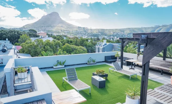 1-night stay for 2 in Central Cape Town