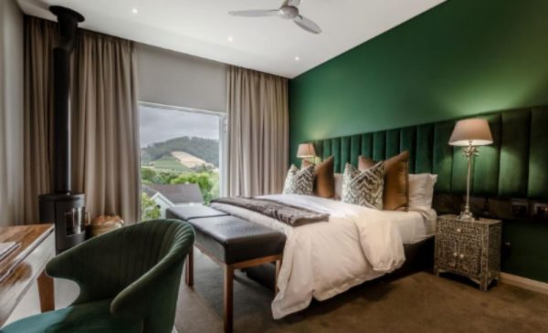Romantic 2-Night Getaway in Franschhoek - Image 4