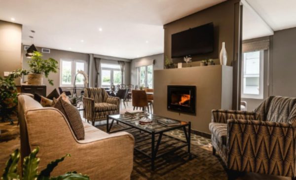 Romantic 2-Night Getaway in Franschhoek - Image 5