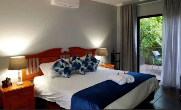 1-night B&B stay for 2 including spa treats - Image 5