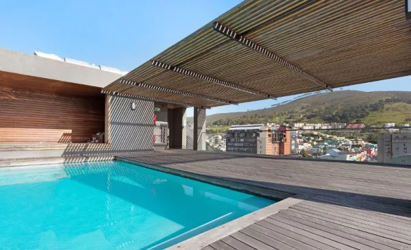 1-night stay for 2 in Cape Town - Image 5
