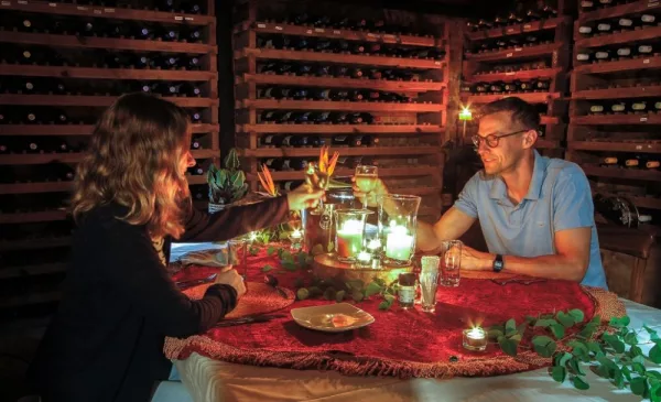 2-night stay for 2 in a Charming Bush Chalet - Image 7