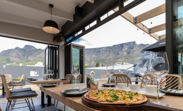 1-night stay for 2 in Kloof Street - Image 8