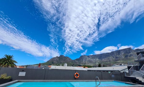 1-night stay for 2 in Kloof Street - Image 2