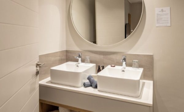 1-night stay for 2 along the Garden Route - Image 9