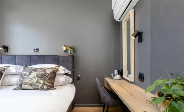 1-night stay in Cape Town's bustling CBD - Image 14
