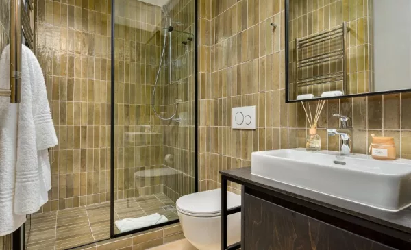 A 1-Night Stay in the Heart of Cape Town - Image 17