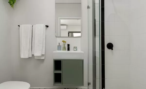 Stay in a Tropical Paradise in the Heart of Camps Bay - Image 8