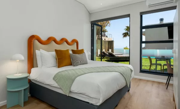 Stay in a Tropical Paradise in the Heart of Camps Bay - Image 19