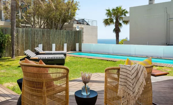 Stay in a Tropical Paradise in the Heart of Camps Bay - Image 16