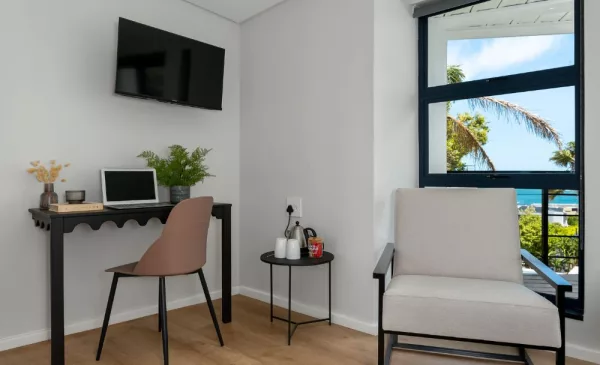 Stay in a Tropical Paradise in the Heart of Camps Bay - Image 6