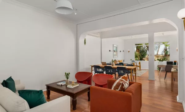 Experience the Best Cape Town Has to Offer with a 1-Night Stay in Green Point - Image 9