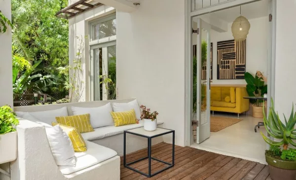 Experience the Best Cape Town Has to Offer with a 1-Night Stay in Green Point - Image 17