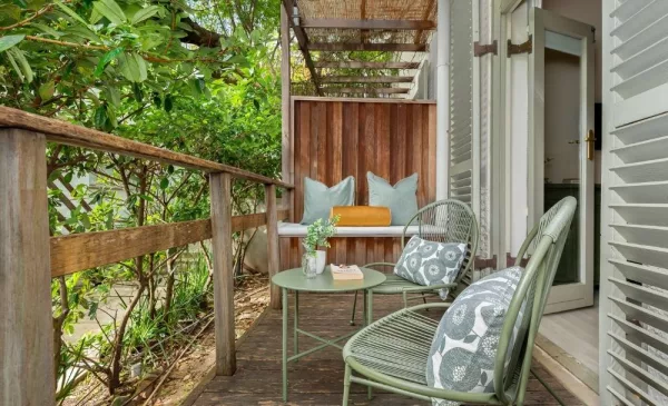 Experience the Best Cape Town Has to Offer with a 1-Night Stay in Green Point - Image 32