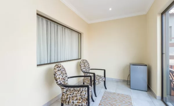 Experience the Tranquility of the Wilderness with a Luxury Safari Stay in Marloth Park - Image 18