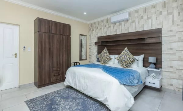 Experience the Tranquility of the Wilderness with a Luxury Safari Stay in Marloth Park - Image 13