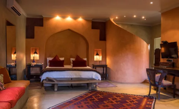 A Luxury Romantic Getaway at Singa Lodge - Image 6