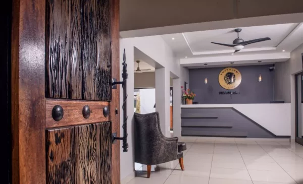 2-night weekend stay for 2 with breakfast in Mbombela - Image 14
