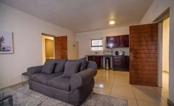 2-night weekend stay for 2 with breakfast in Mbombela - Image 12