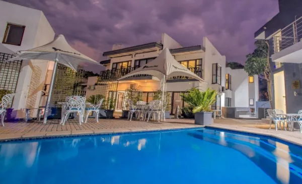 2-night weekend stay for 2 with breakfast in Mbombela - Image 13