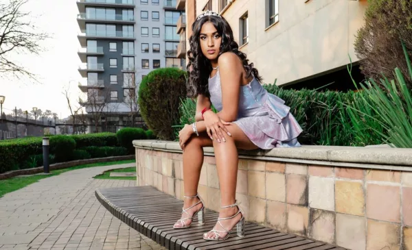 Preserve those perfect moments with an on-location photoshoot for up to 4 people in Fourways - Image 6