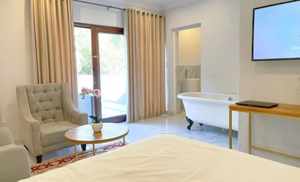 Luxury accommodation with spa package in Johannesburg - Image 4
