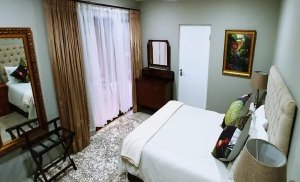 A Romantic Getaway Including a Horse Riding Experience - Image 2