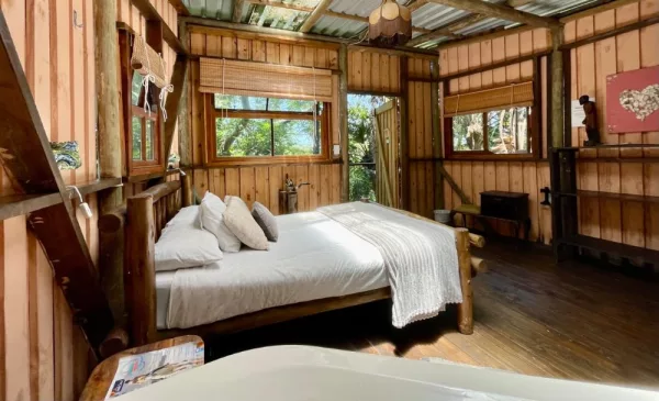 Coastal getaway for 2 in KZN - Image 7