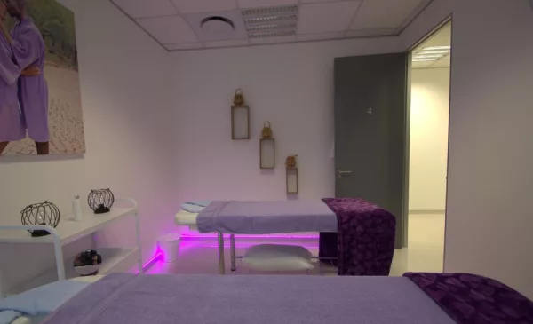Prioritise Self-Care with a Full-Body Massage and a Specialised Facial - Image 4