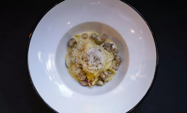 Experience Unforgettable Italian Dining with a R300 Voucher to Use at Scala Pasta Bar - Image 4